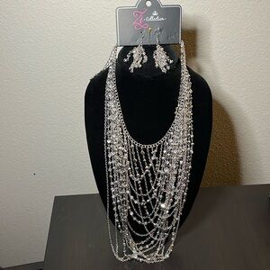 Paparazzi Zi Collection Necklace and Earring set. Brand new/never worn.